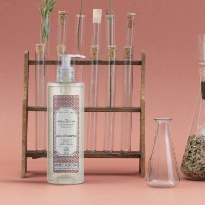 Šampon 380ml.Reciklirana boca "COSMOS ORGANIC BY ECOCERT" Rerum Natura